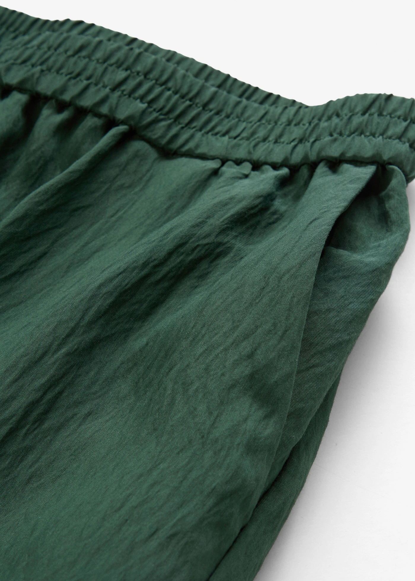 Spodnie ze strukturalnej krepy z mieszanki wiskozy • cienisty zielony • sklep bonprix