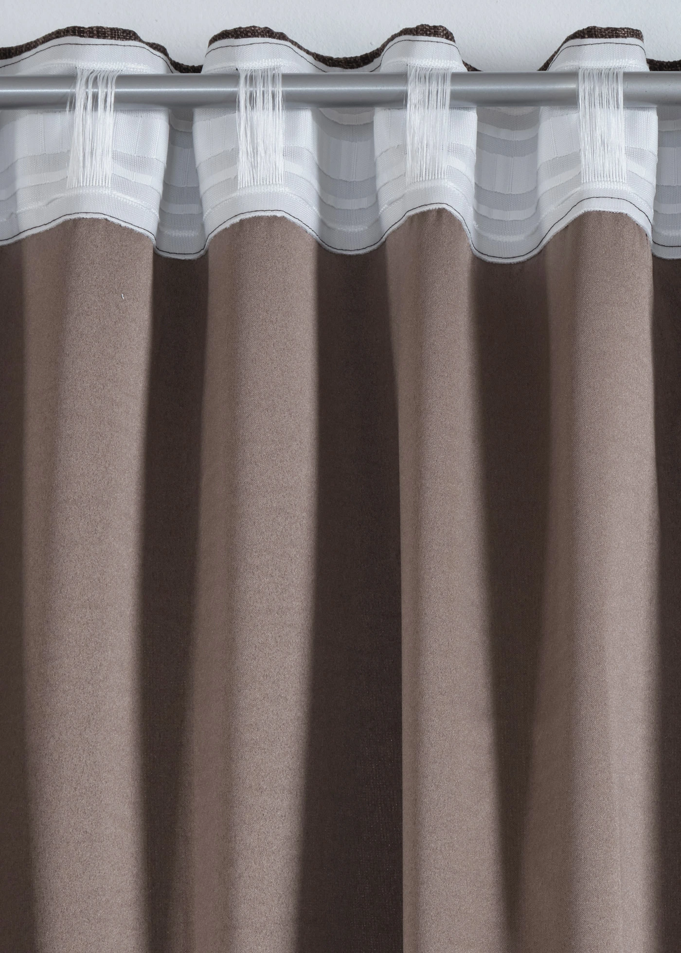 Zastiňující závěs s luxusní strukturou (1 ks v balení) • hnědá • bonprix obchod