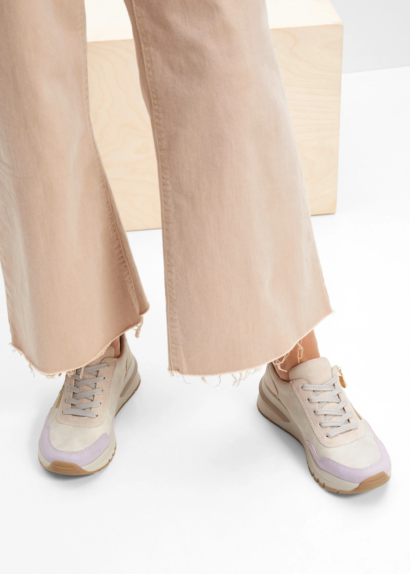 Sneakers Rieker • beige • Boutique bonprix