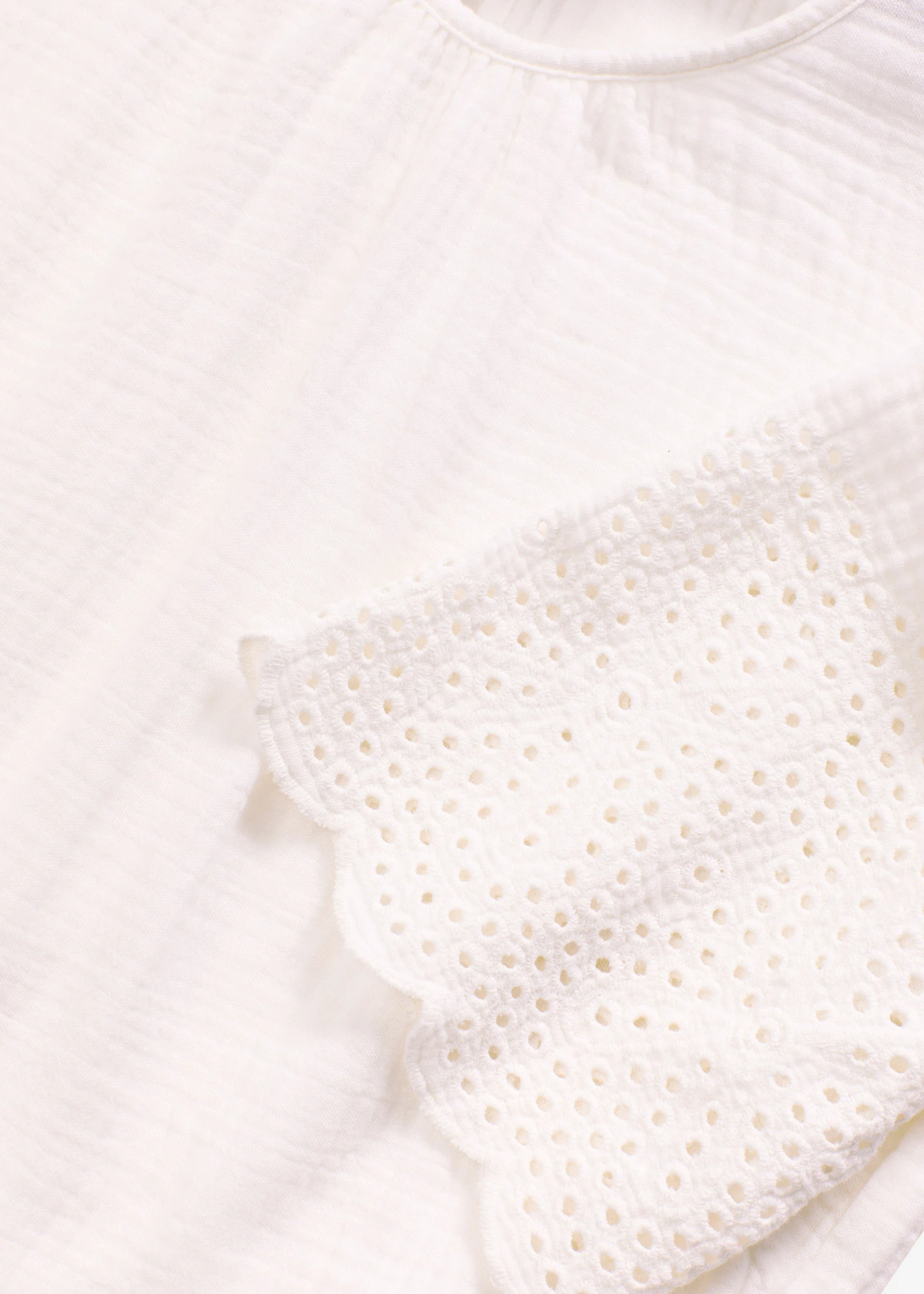 Šaty z mušelínu s dírkovanou výšivkou • přírodní bílá • bonprix obchod