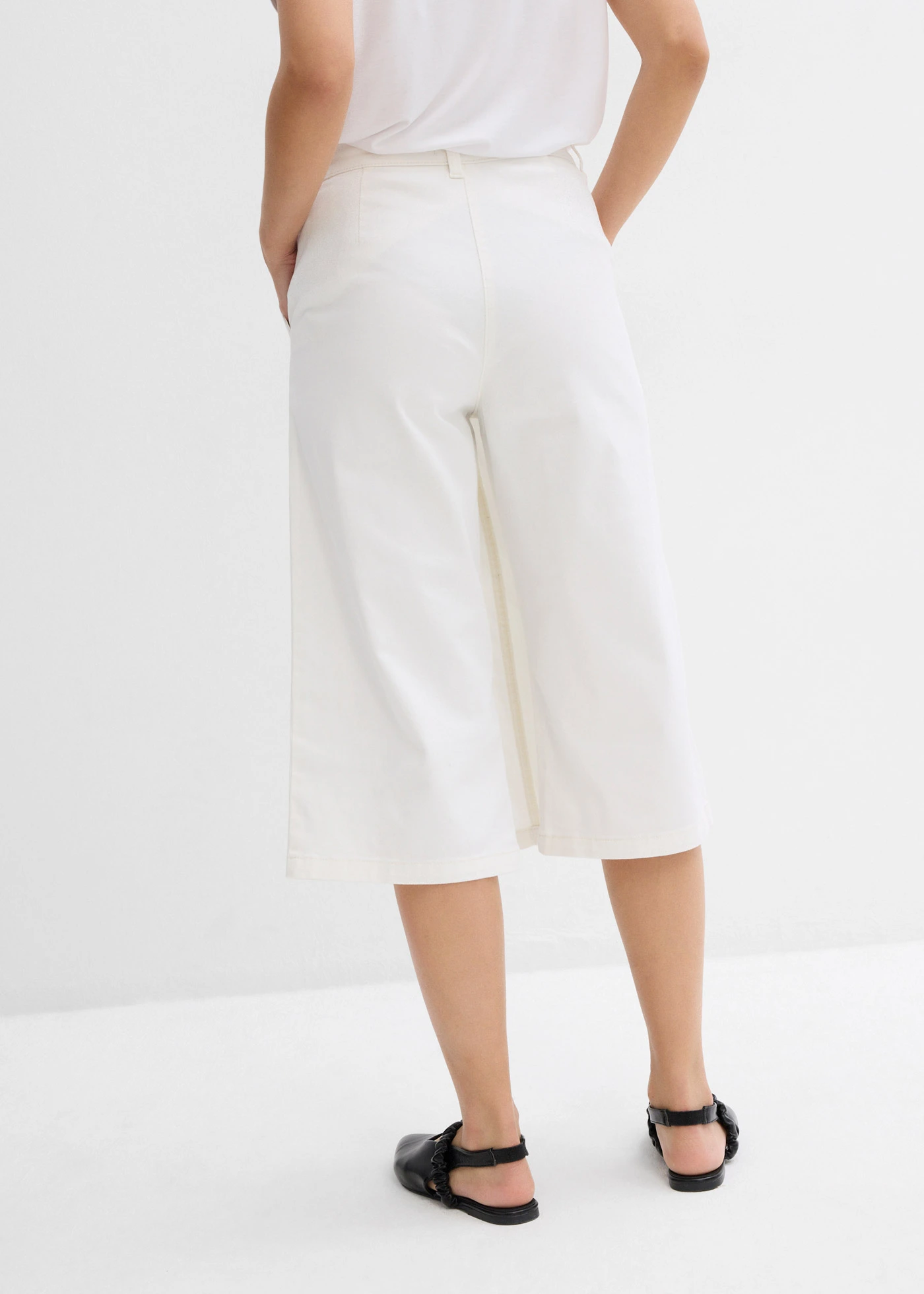 Kalhotová sukně z elastického bavlněného materiálu • přírodní bílá • bonprix obchod