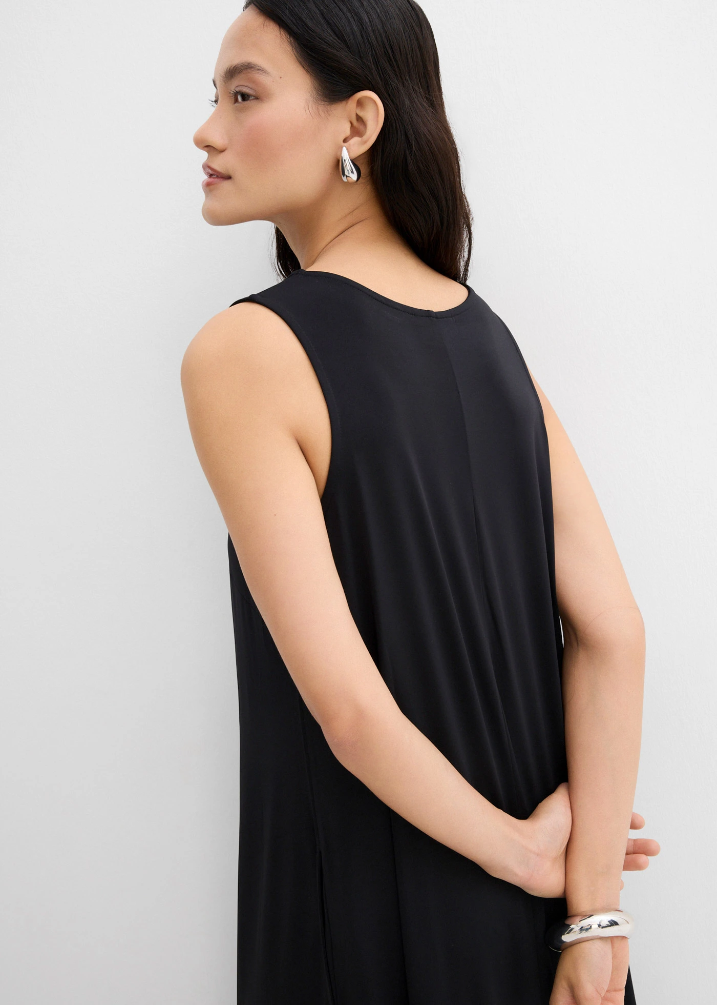 Robe midi trapèze • noir • Boutique bonprix