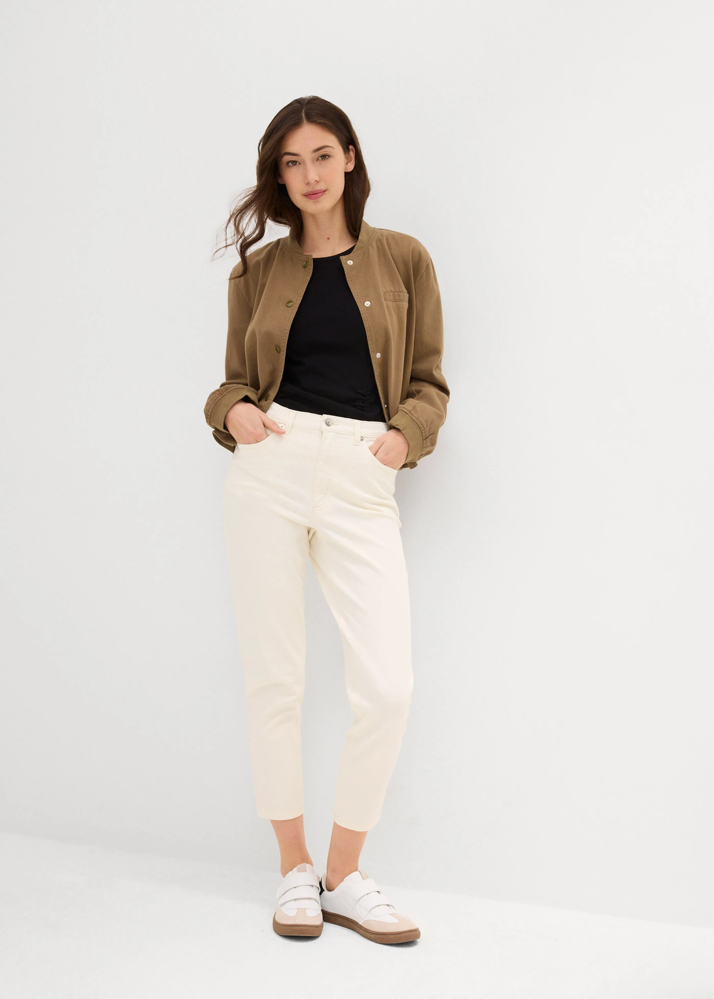 Blugi Mom High Waist, cropped • ecru • magazin bonprix