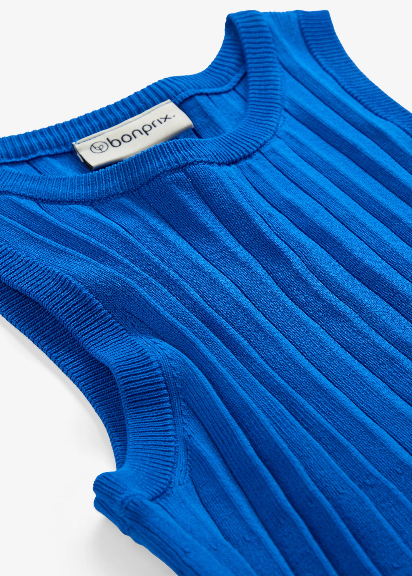 Pletené šaty s áčkovou liní, ze směsi s viskózou • azurově modrá • bonprix obchod