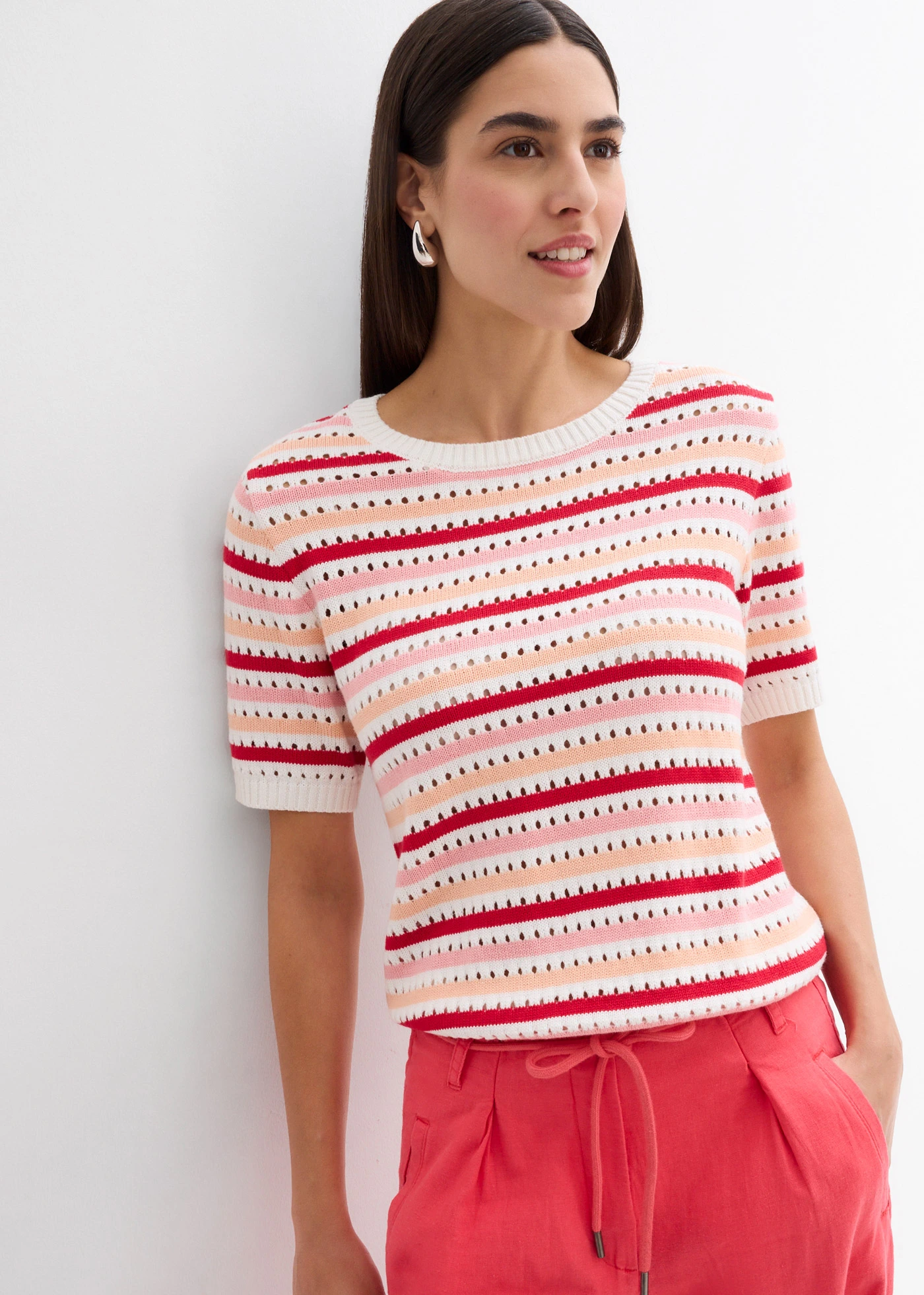 T-shirt en maille ajourée • écru-melba-rouge profond-rose dragée rayé • Boutique bonprix