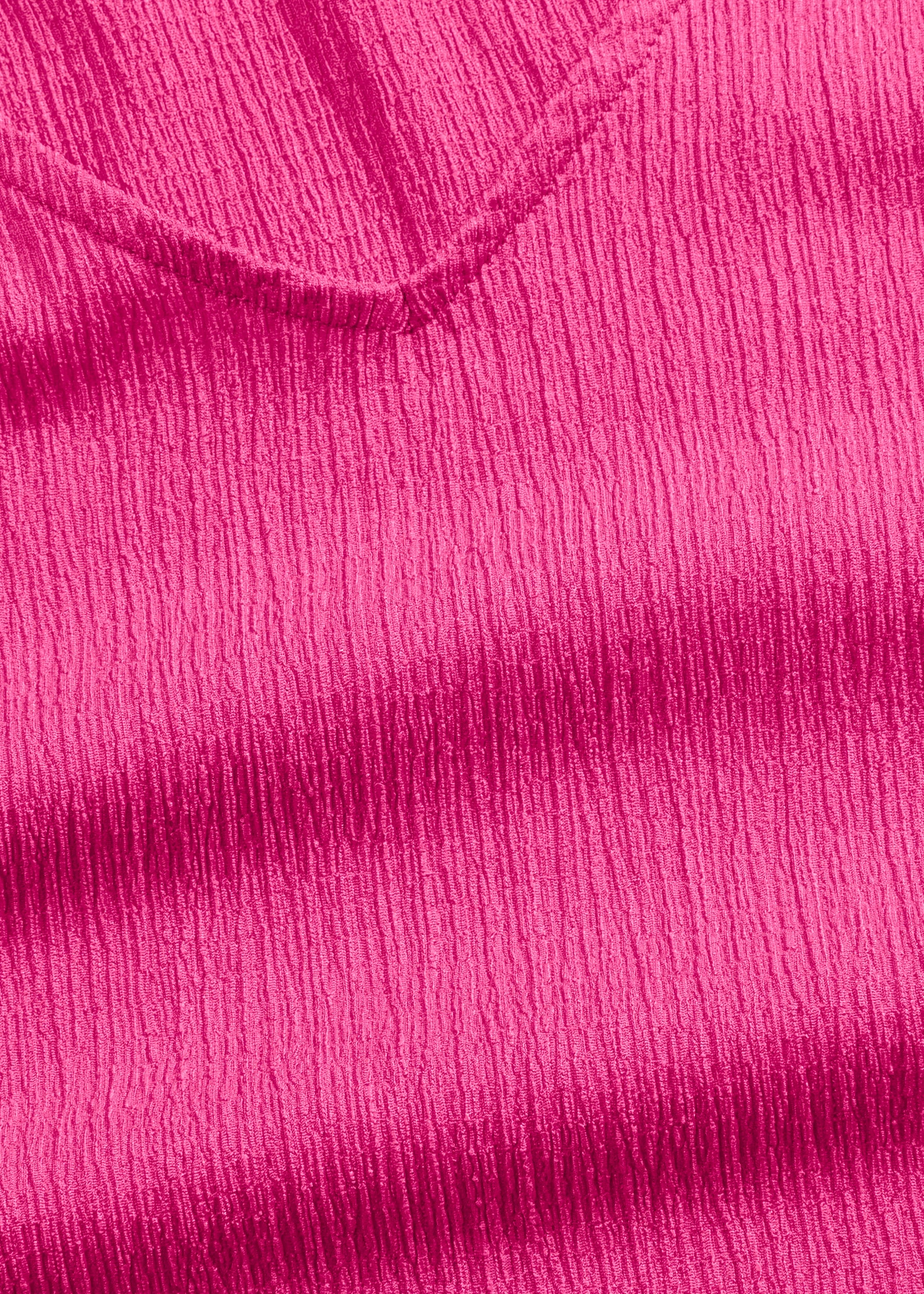 T-shirt en crêpe texturé • fuchsia • Boutique bonprix