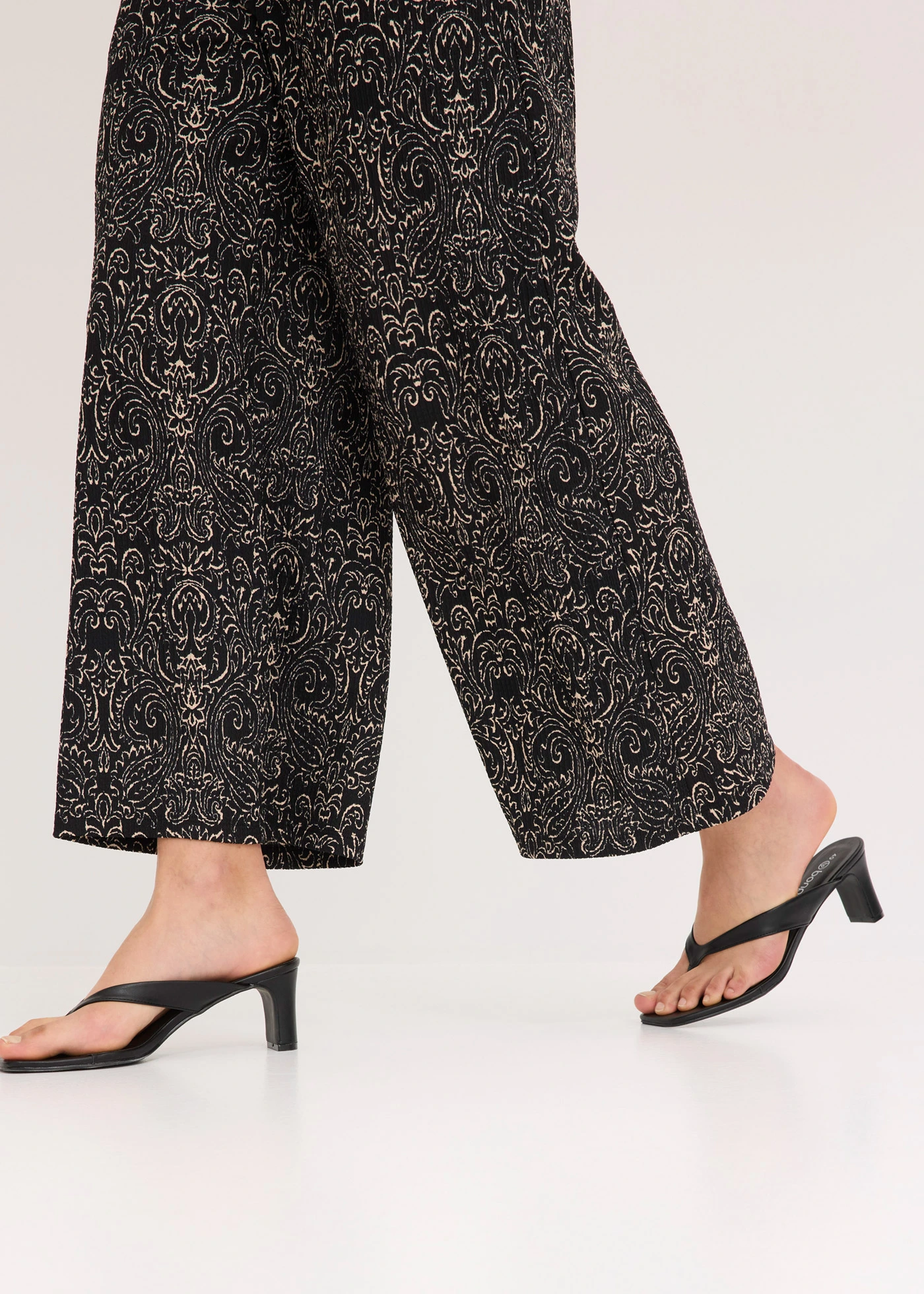 Culotte van jerseycrêpe • zwart/wit gedessineerd • bonprix online shop