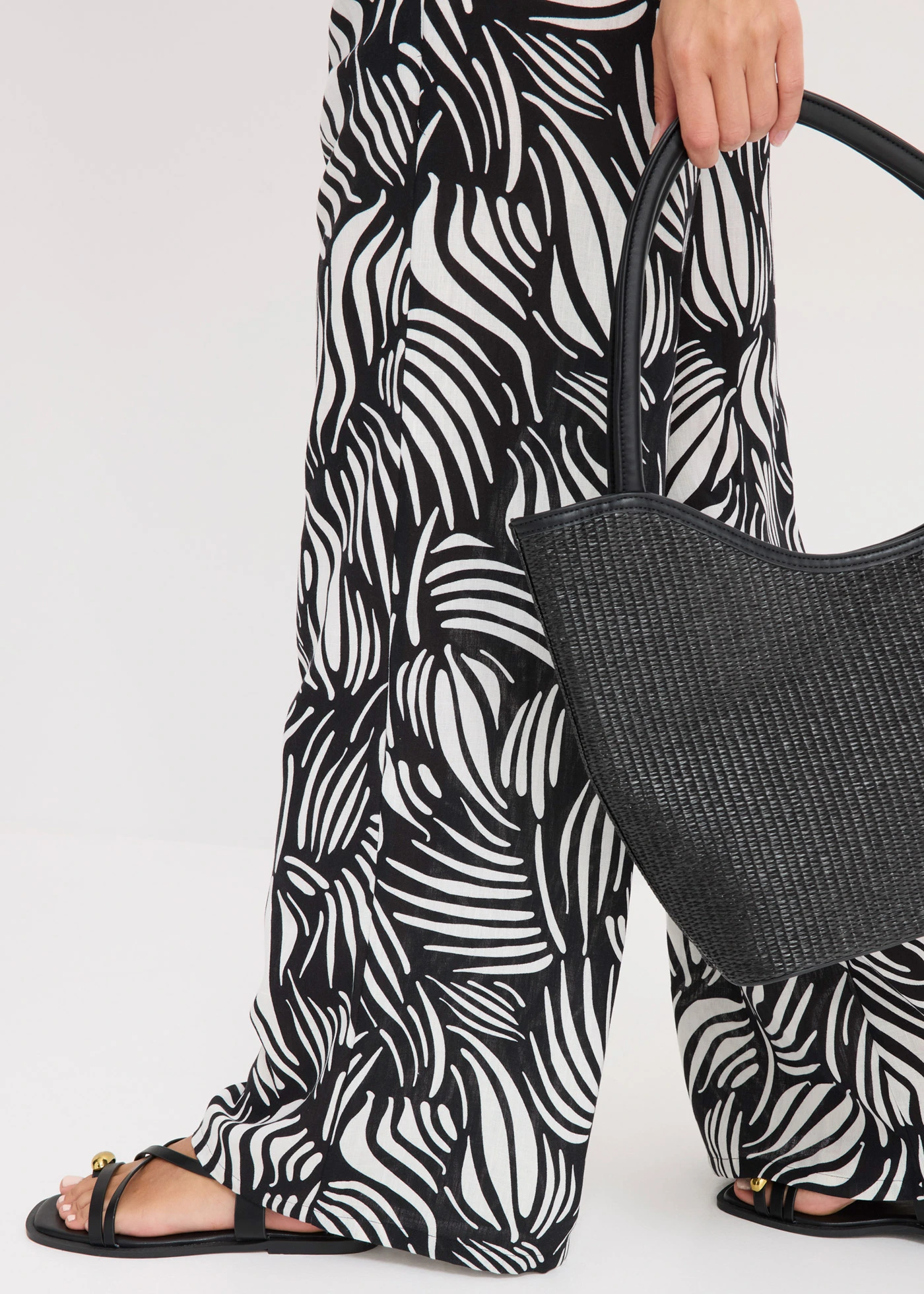 Palazzo kalhoty s pohodlnou pasovkou • černo-přírodní bílá s potiskem • bonprix obchod