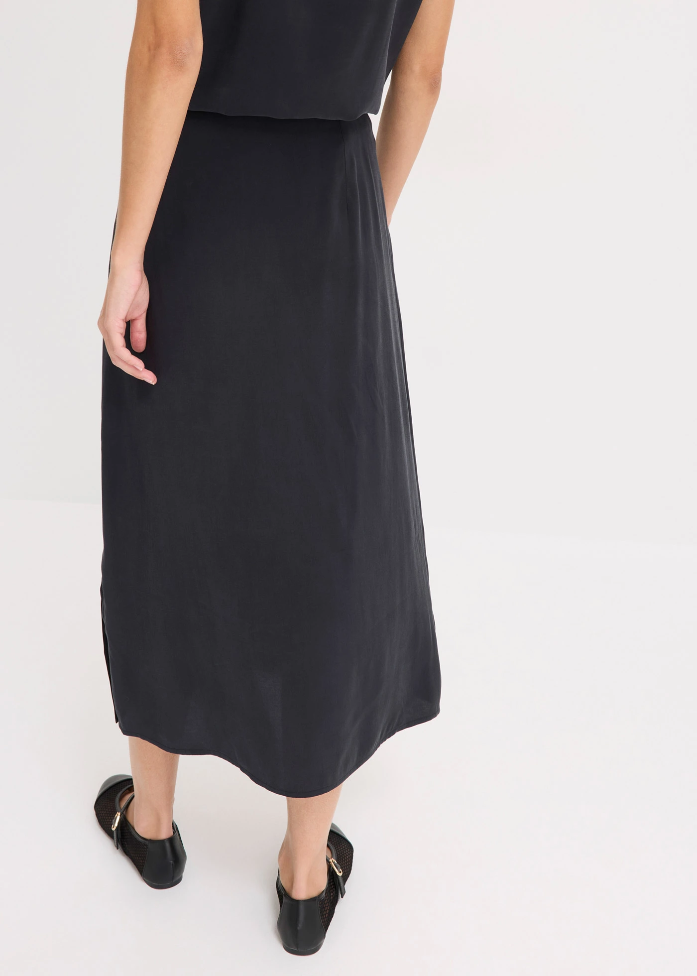Midirok met soepele viscose • zwart • bonprix online shop
