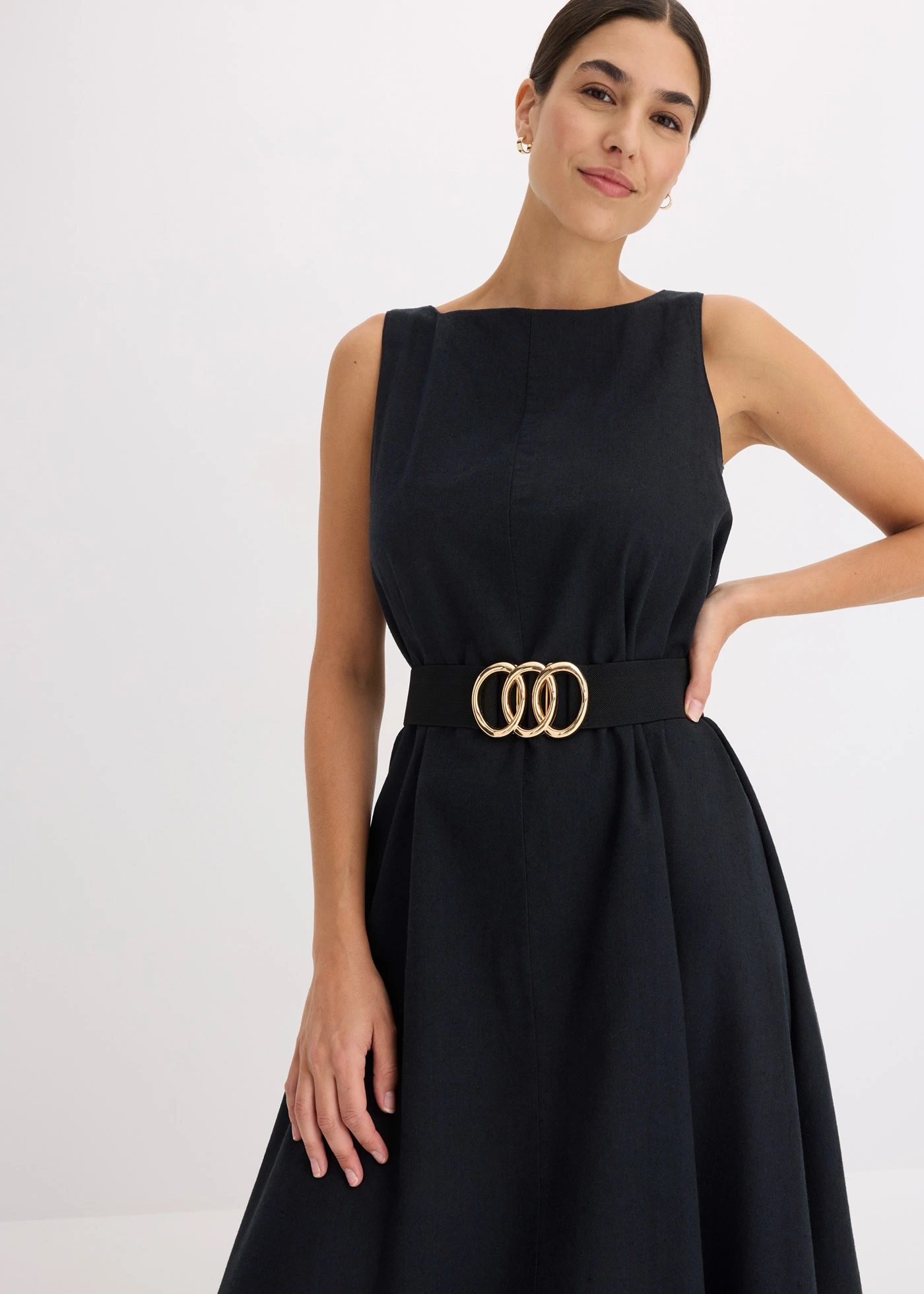 Šaty na ramínka, z jemné viskózové směsi • černá • bonprix obchod