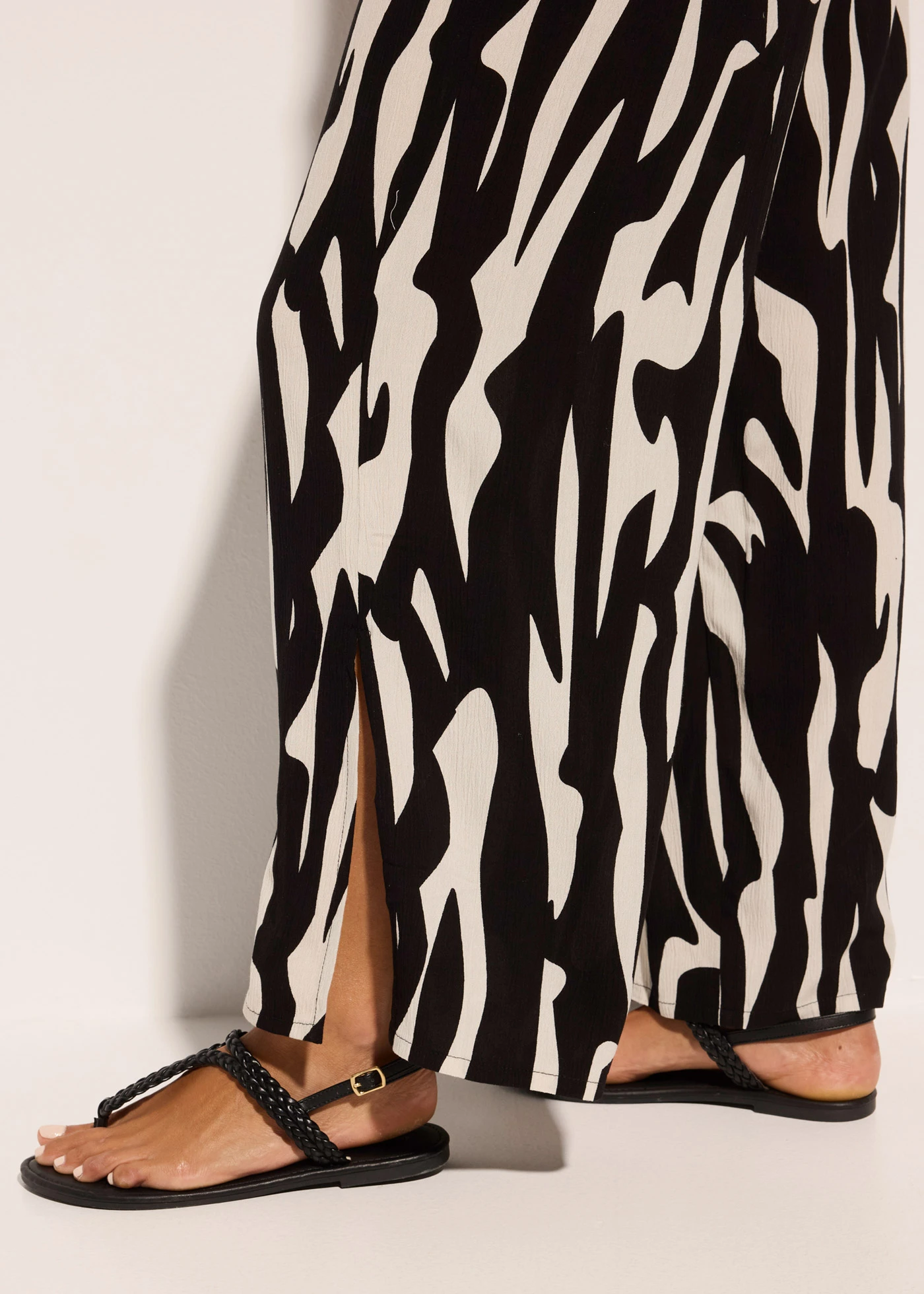 Pantalon de plage en viscose fluide • noir - beige • Boutique bonprix