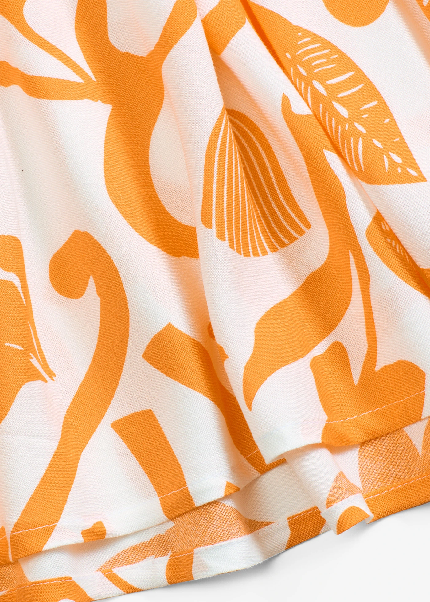 Jupe longue en viscose fluide • écru/mangue floral • Boutique bonprix