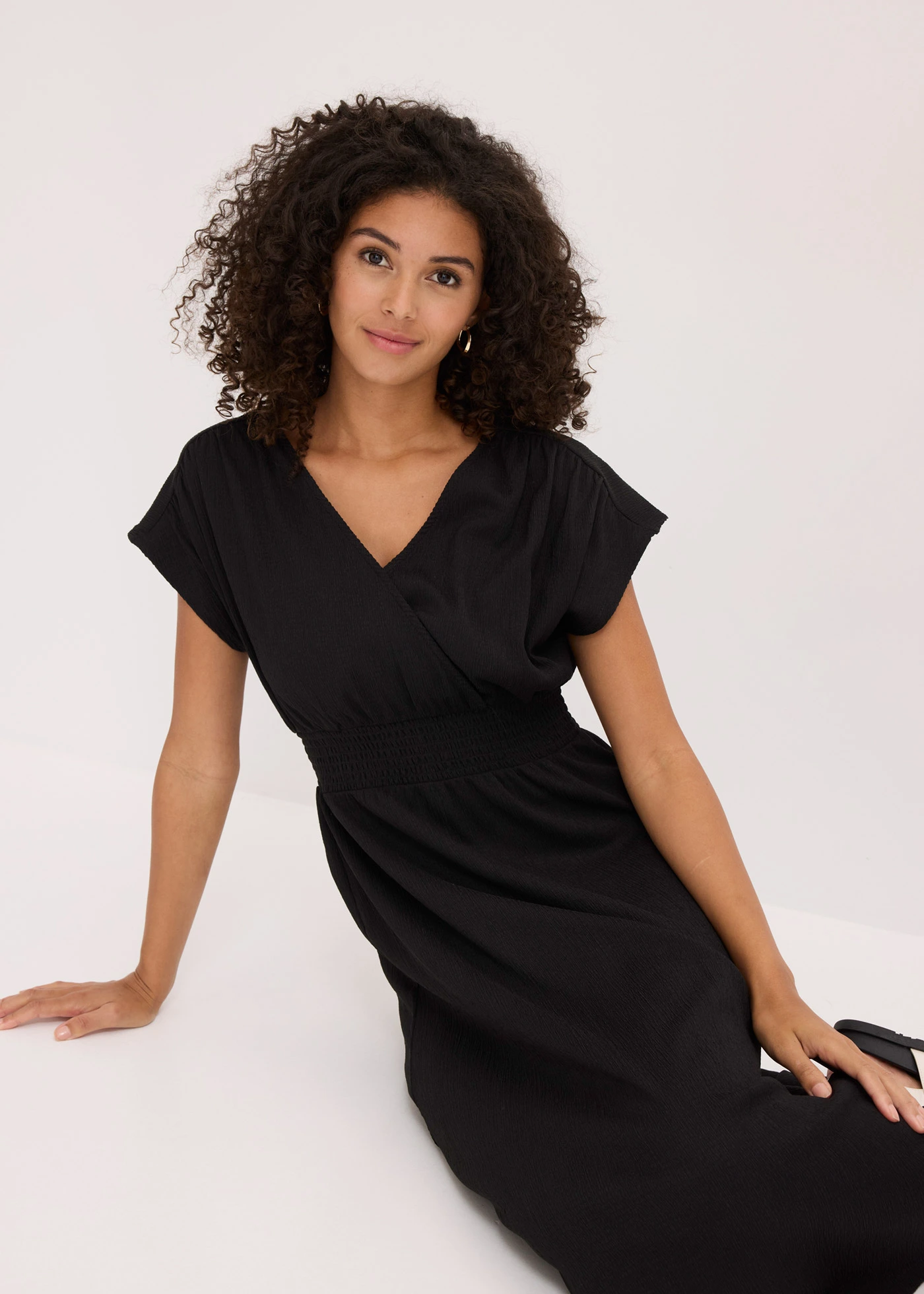 Rochie din jerse din crep răcoros • negru • magazin bonprix