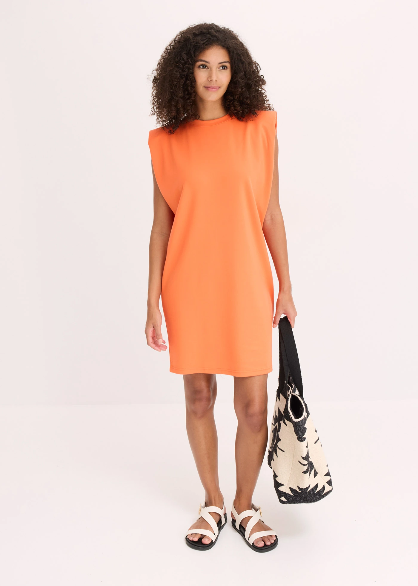 Mini jurk met focus op de schouders • mango • bonprix online shop