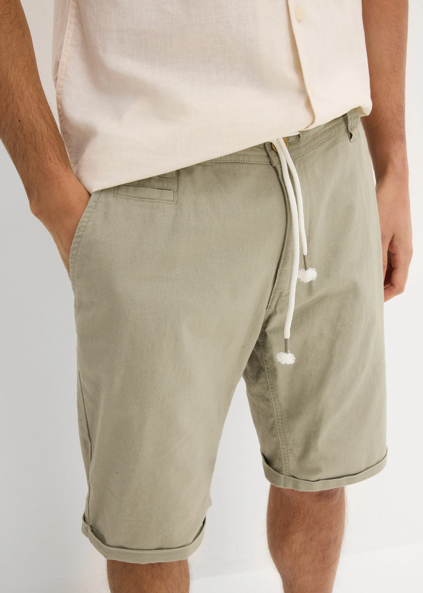 Bermuda léger, regular • gris vert • Boutique bonprix