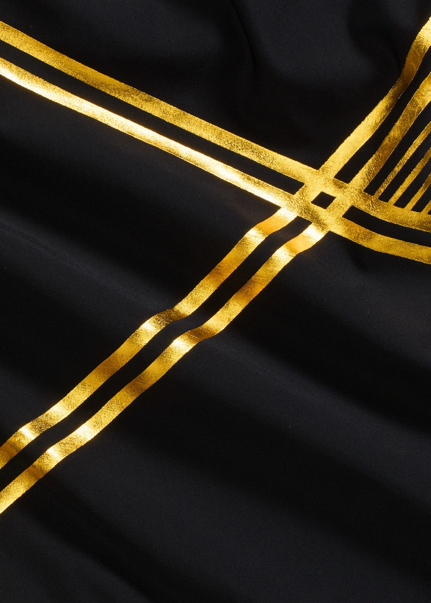 Licht corrigerend badpak met goudkleurige details • zwart/goudkleur • bonprix online shop