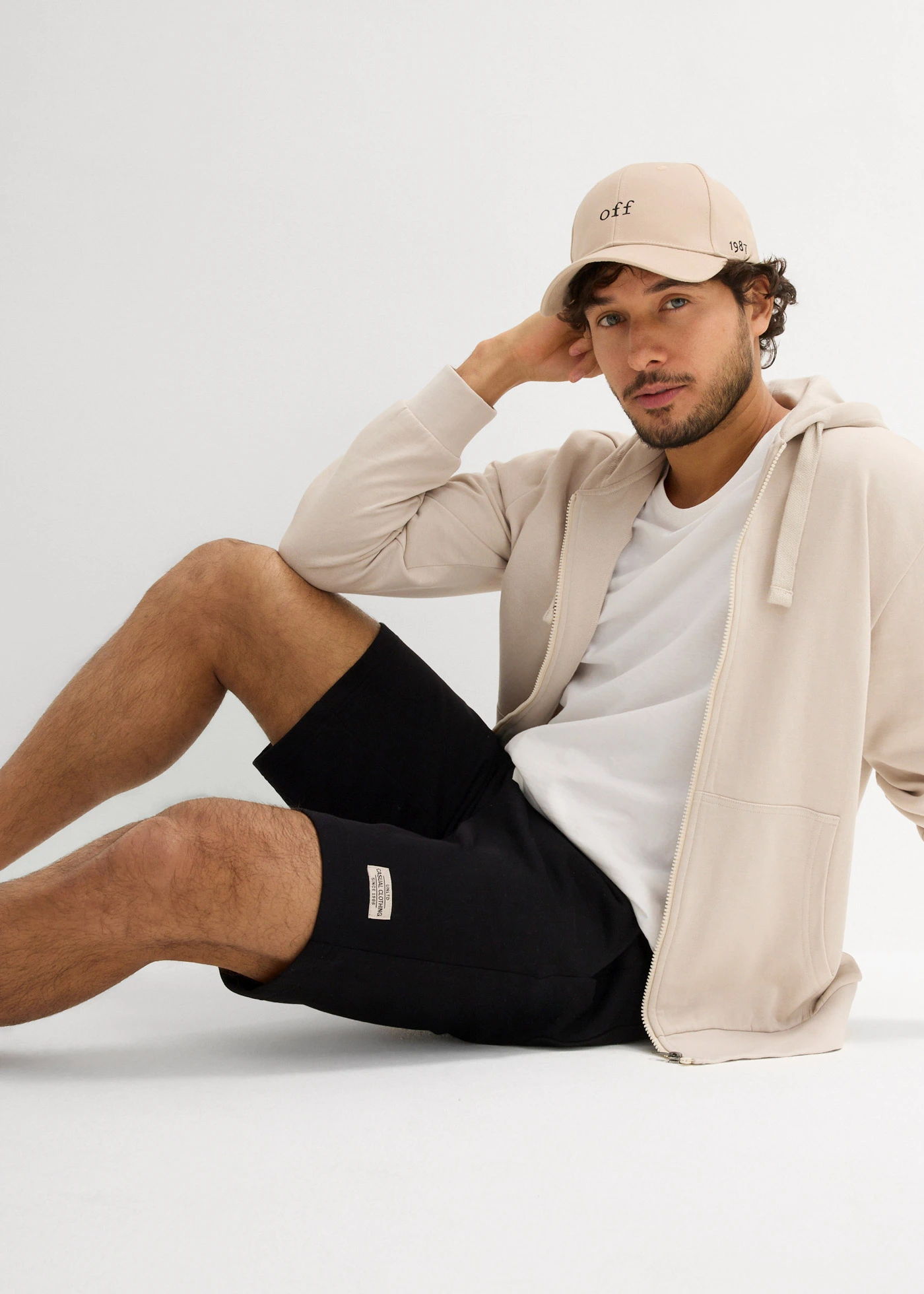 Bermude casual (set/2 buc.) • gri-piatră+negru • magazin bonprix