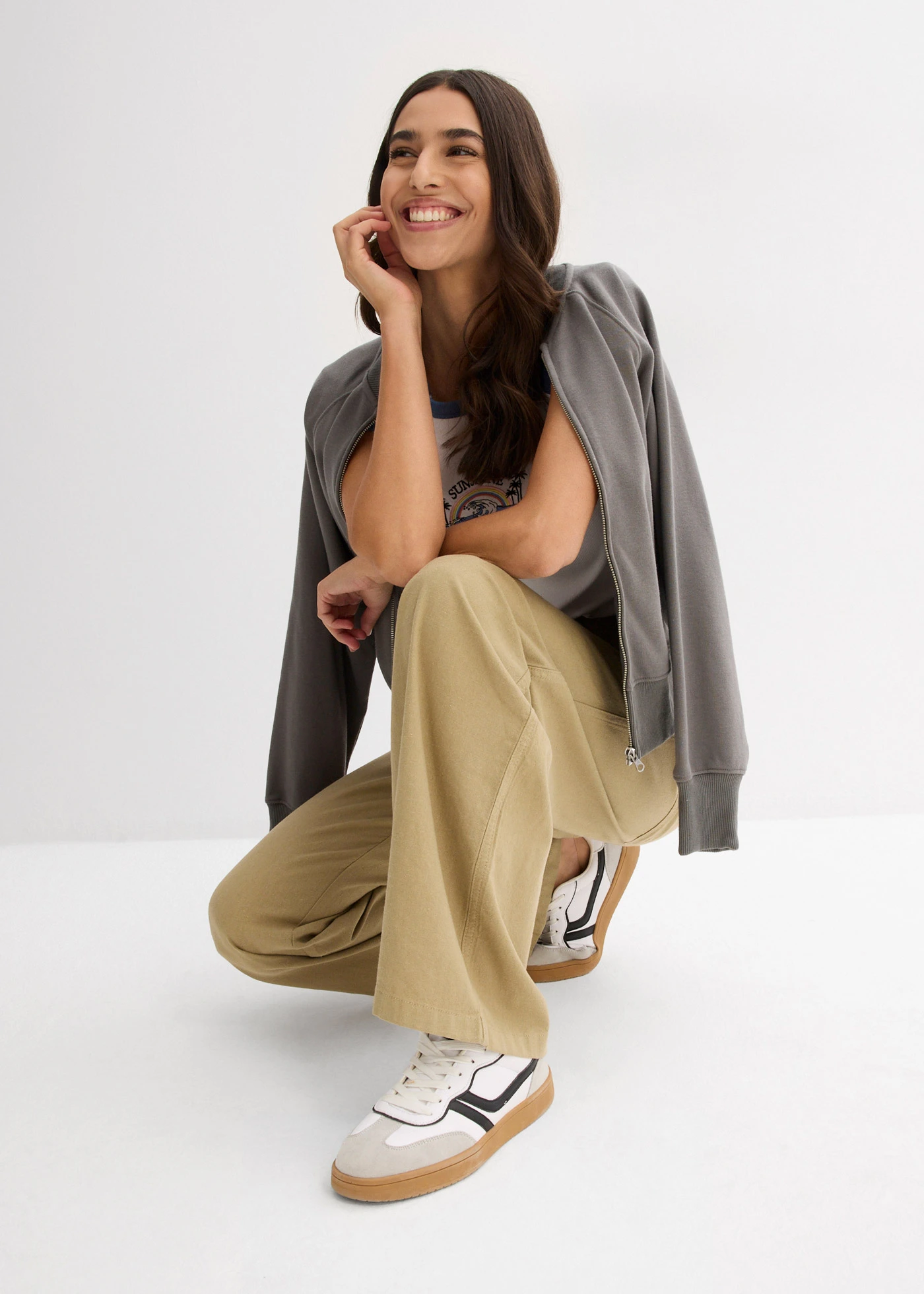 Marlene Dietrich broek in een luchtige linnenmix • kaki • bonprix online shop