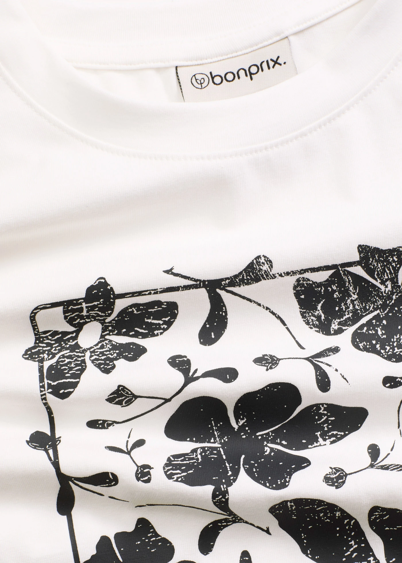 T-shirt met placement-print • wolwit-zwart met grafisch motief • bonprix online shop