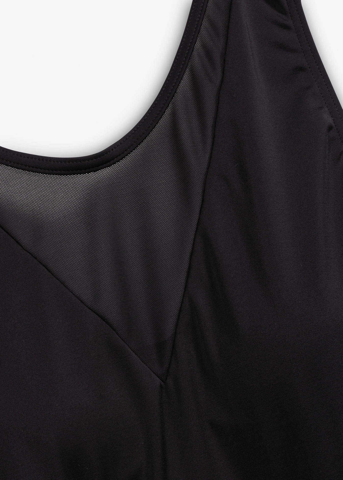 Stahovací koupací šaty se síťovinou, lehký tvarující efekt • černá • bonprix obchod