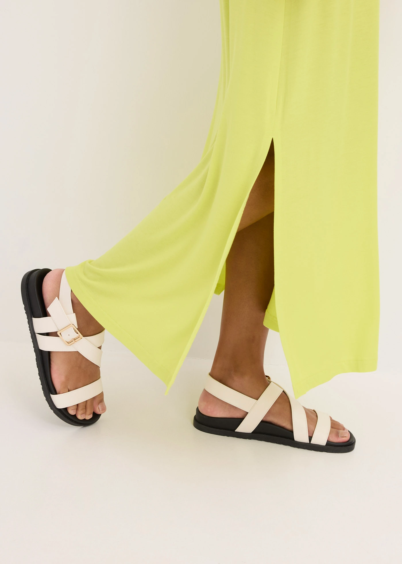 Žerzejové šaty ze splývavé viskózy • citrónově žlutá • bonprix obchod