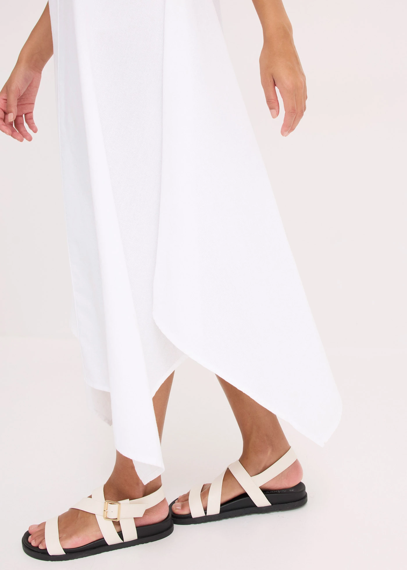 Šaty na ramínka, z jemné viskózové směsi • bílá • bonprix obchod