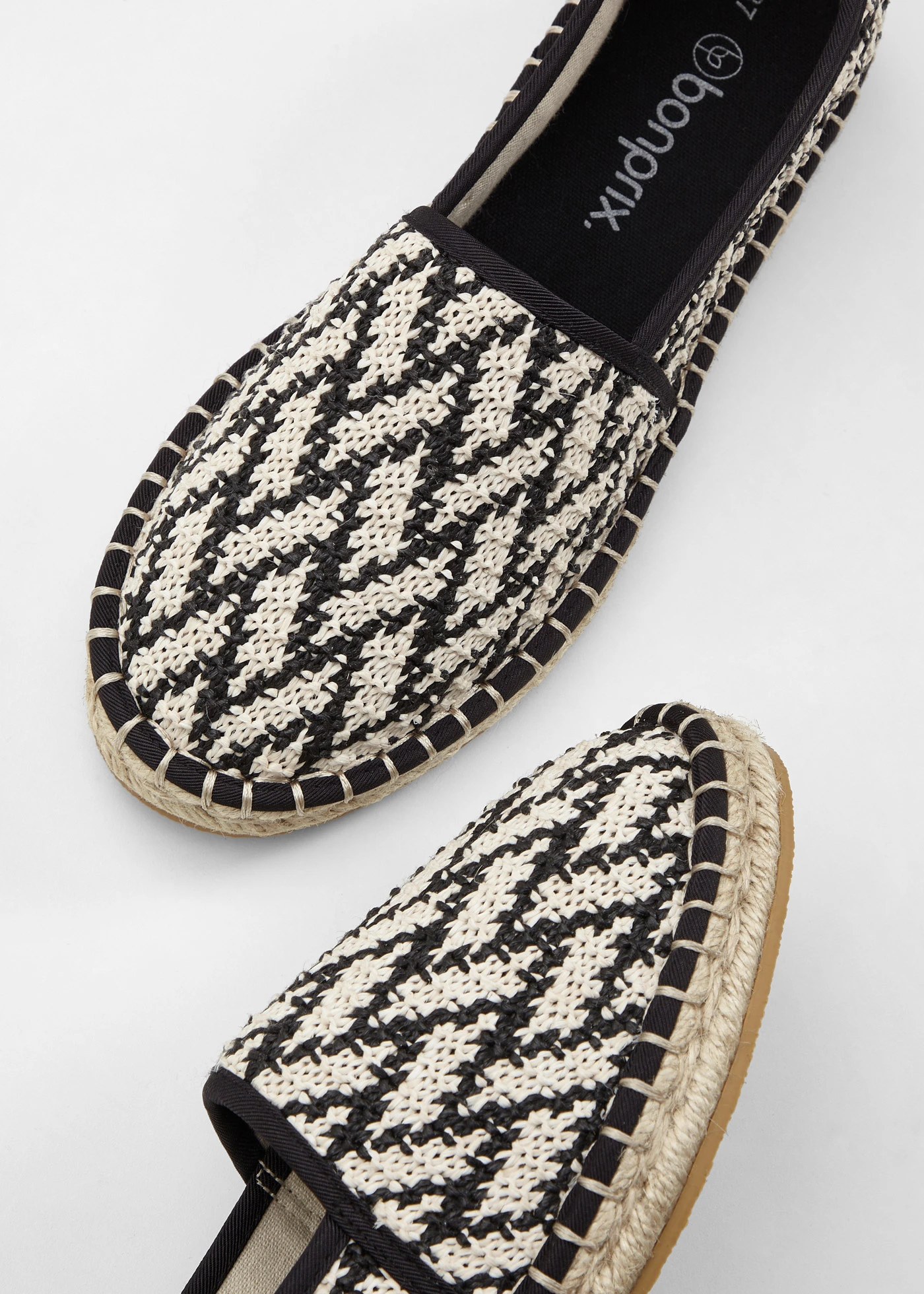 Espadryle z efektem rafii • czarny + kremowy • sklep bonprix
