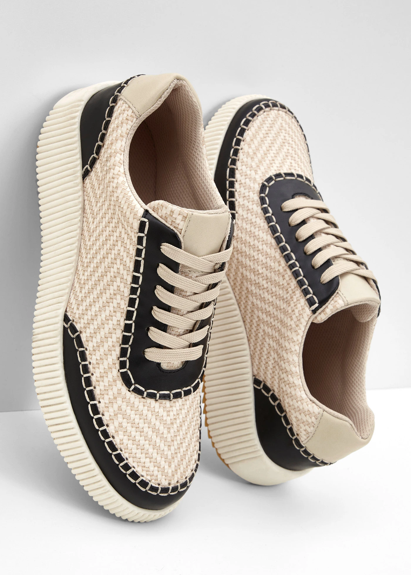 Sneakersy • beżowo-czarny • sklep bonprix