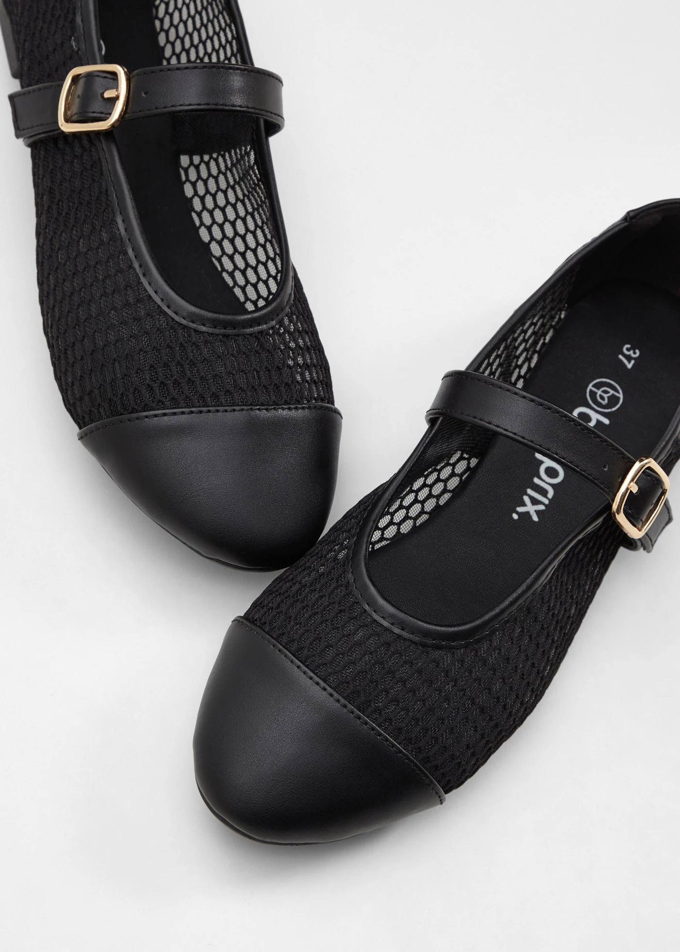 Ballerines avec résille • noir • product-page.page-title-suffix