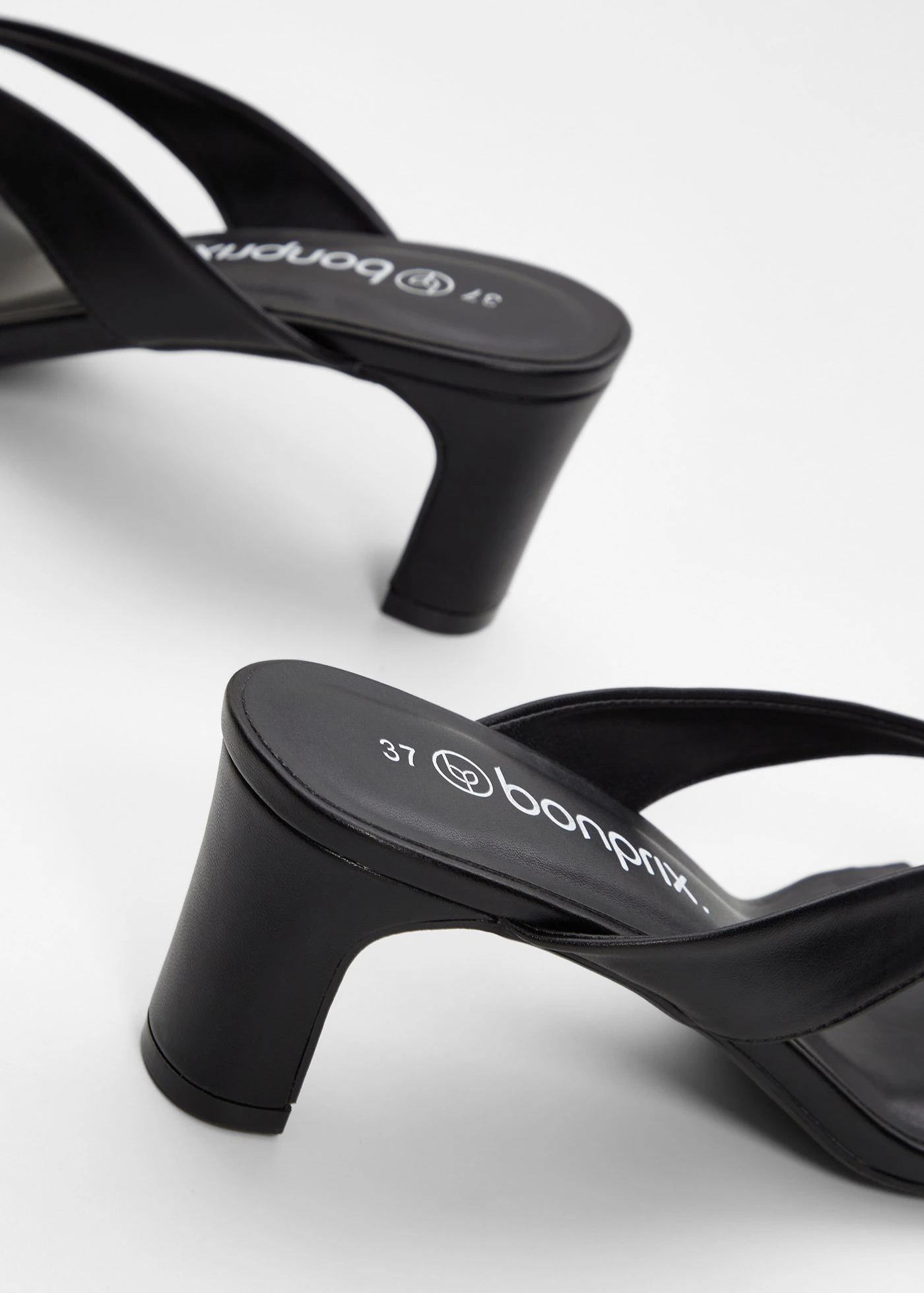 Žabky • černá • bonprix obchod