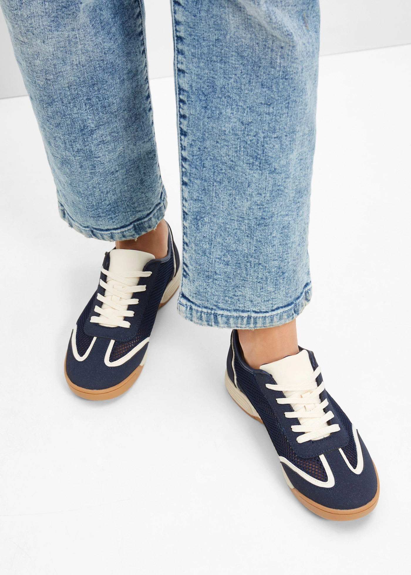 Sneakers • donkerblauw • bonprix online shop