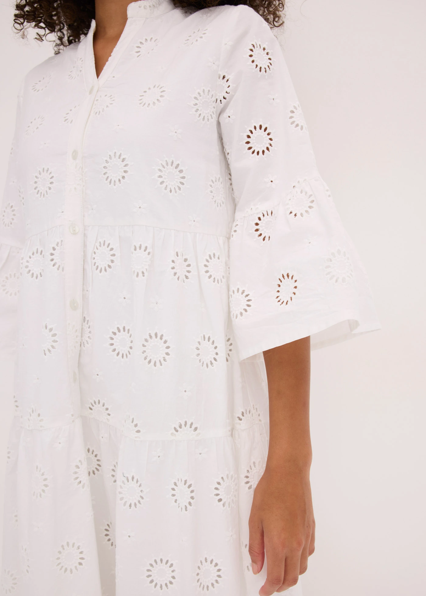 Midi jurk van katoen met broderie anglaise • wit • bonprix online shop
