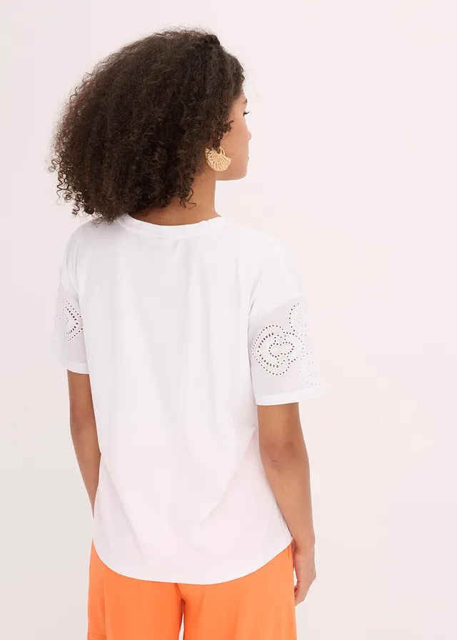 T-shirt avec broderies anglaises • blanc • product-page.page-title-suffix