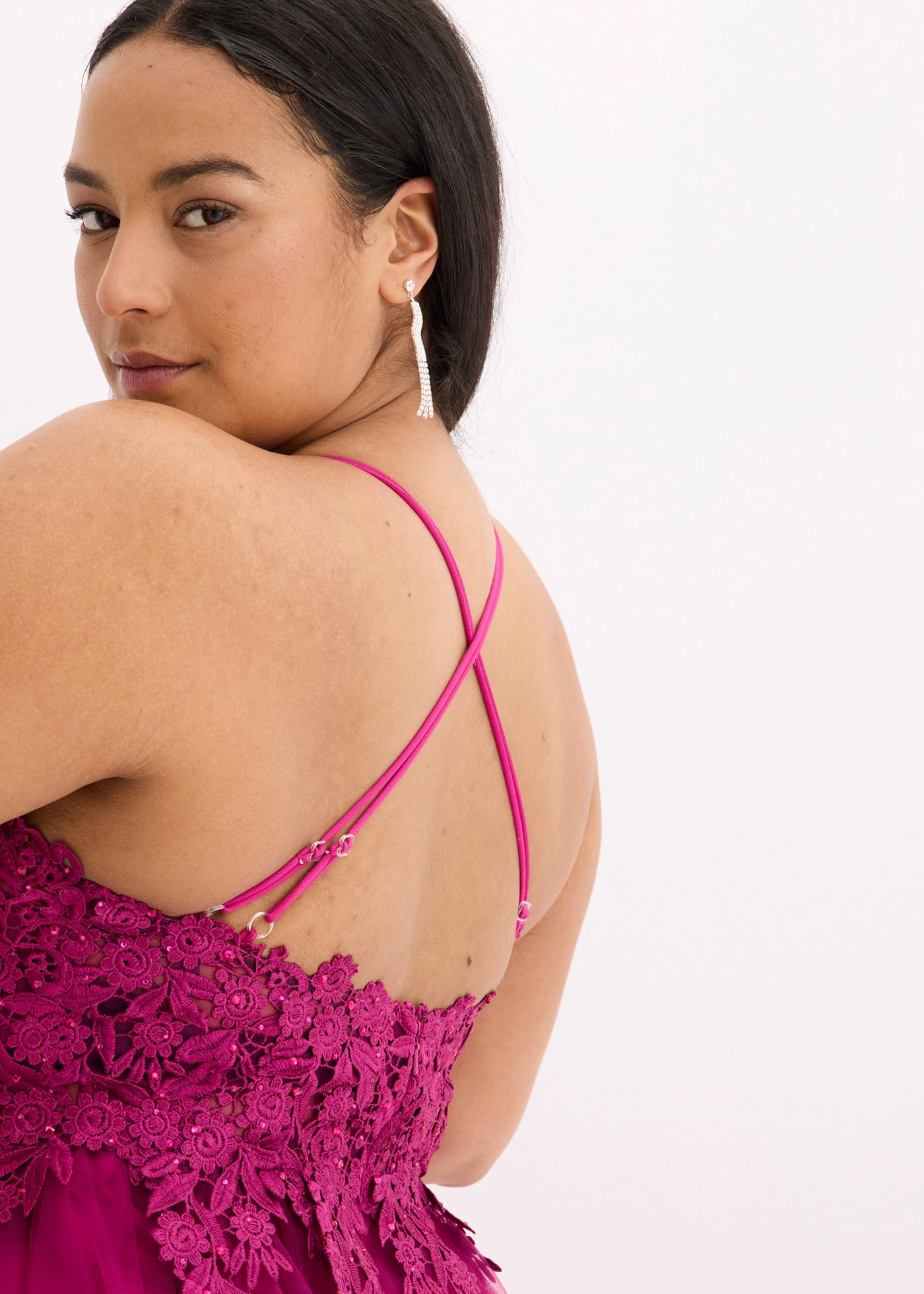 Dlouhé šaty z jemného tylu, s krajkou • fuchsiová plus size • bonprix obchod