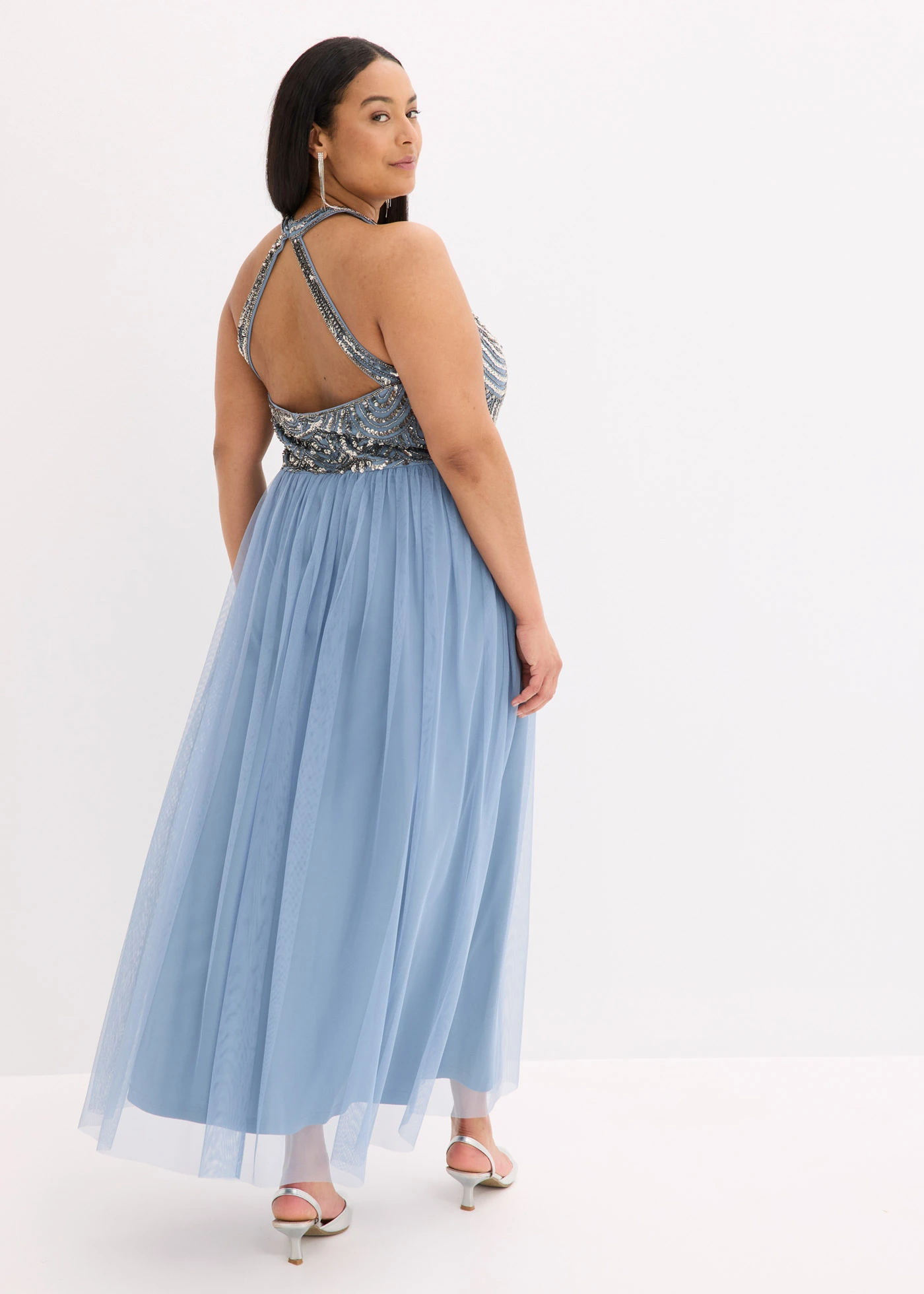 Maxi šaty s výšivkou z flitrů • světle modro-stříbrná plus size • bonprix obchod