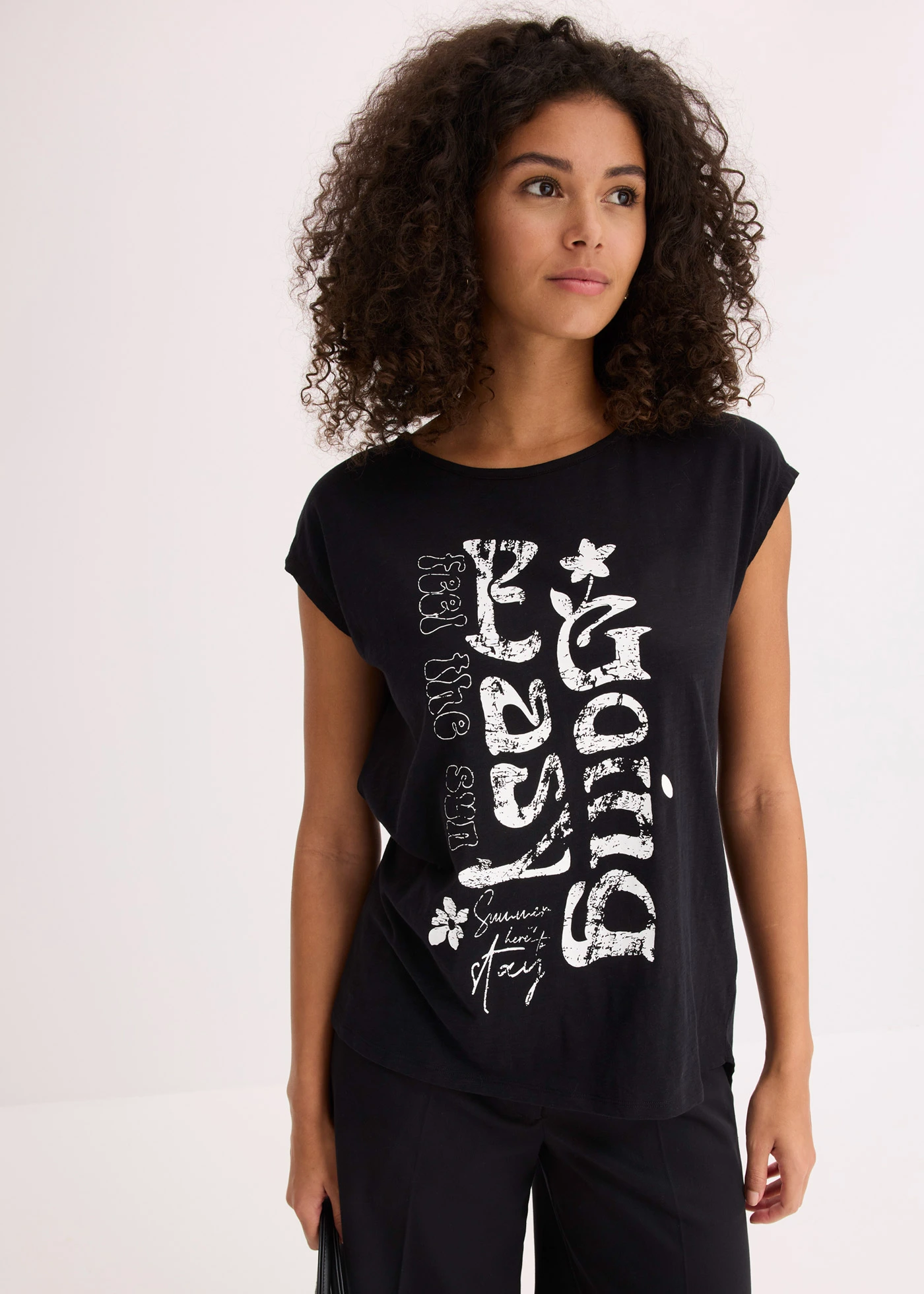 T-shirt long 100% coton • noir • Boutique bonprix