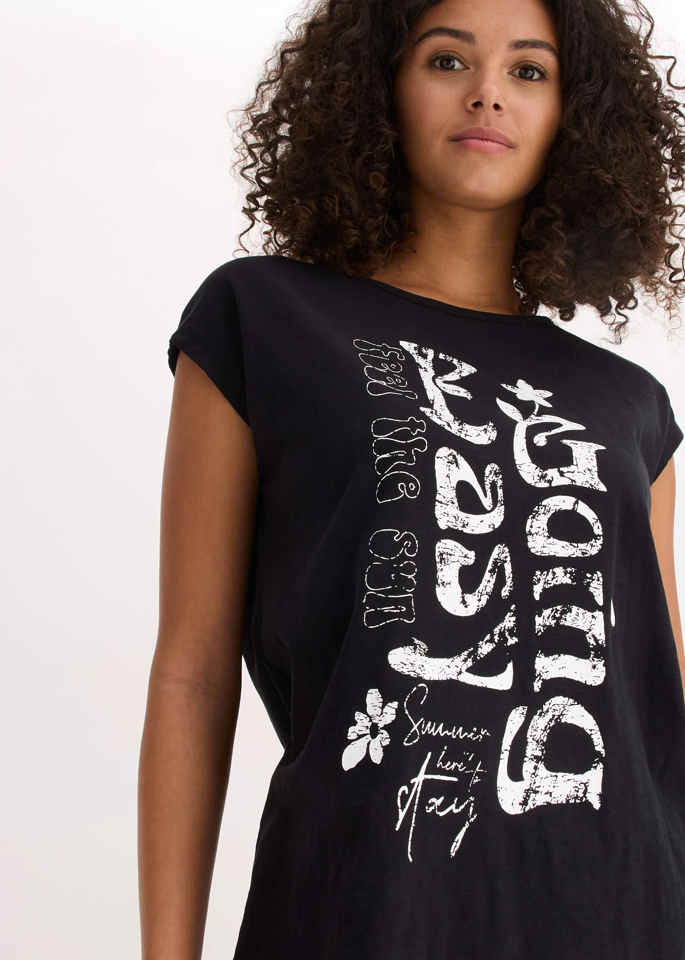 T-shirt long 100% coton • noir • Boutique bonprix