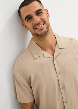 Cămașă cu mâneci scurte din amestec vaporos cu in, Loose Fit • bej-nisip • magazin bonprix