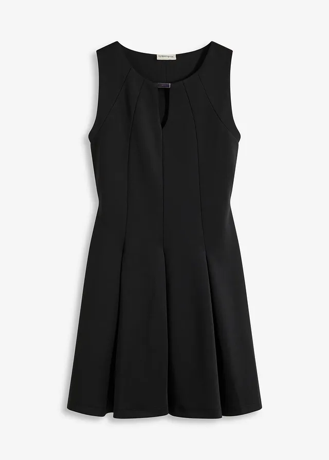 Mini šaty s módnym doplnkom