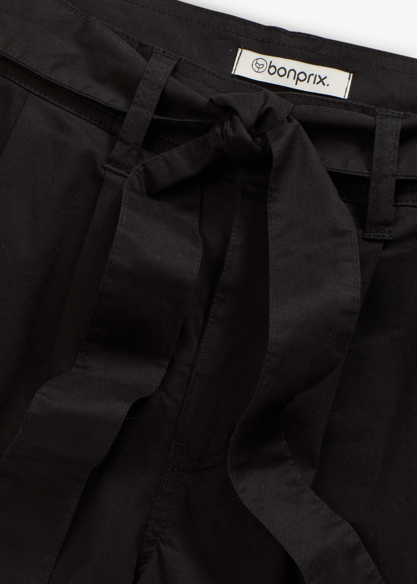 Twill short met ceintuur • zwart • bonprix online shop