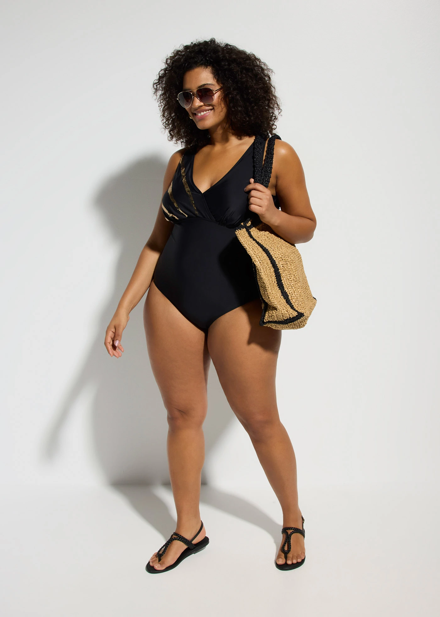 Costum de baie cu paiete • negru/auriu • magazin bonprix