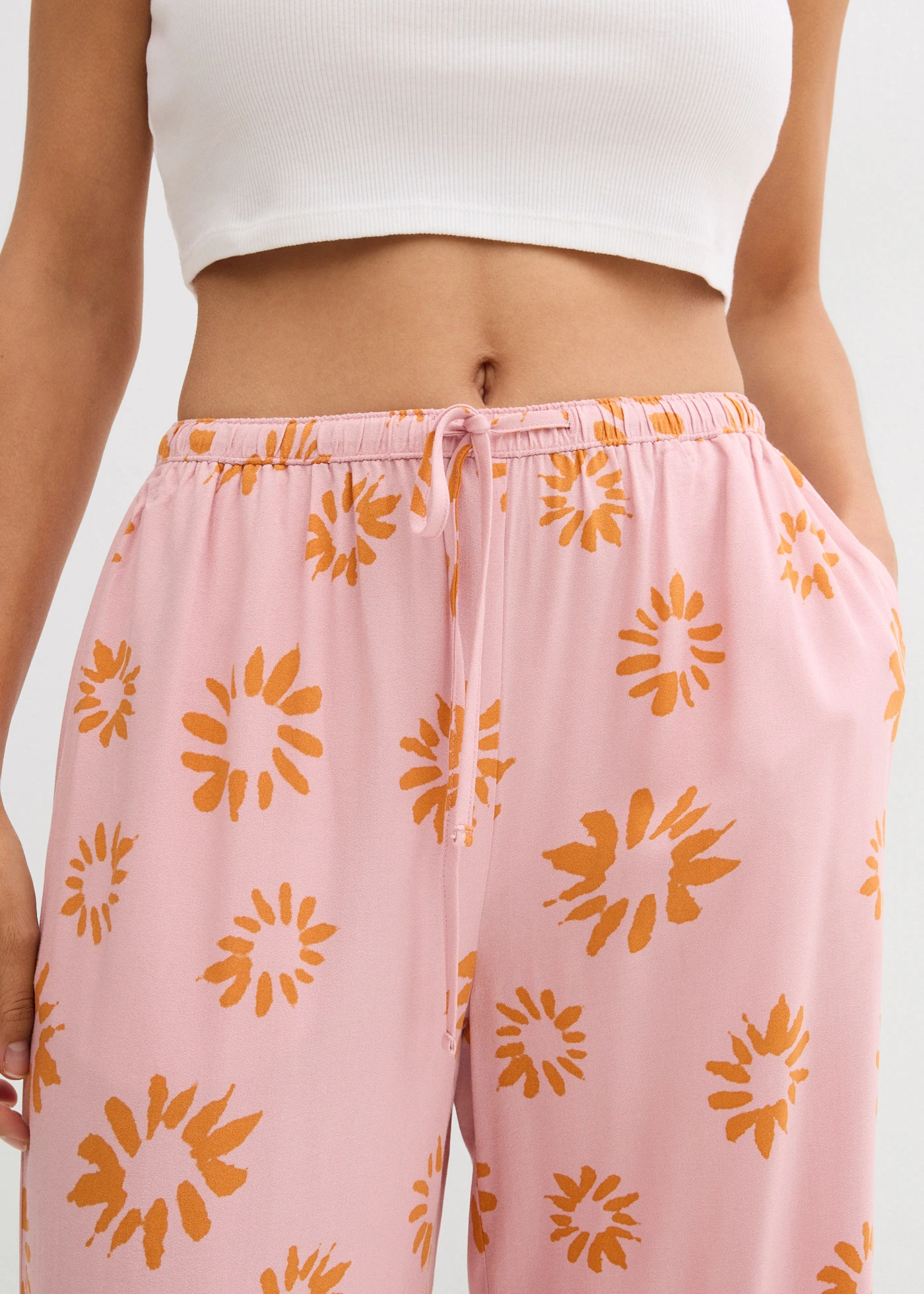 Broek van zachte viscose • asroze/zonnebruin gebloemd • bonprix online shop