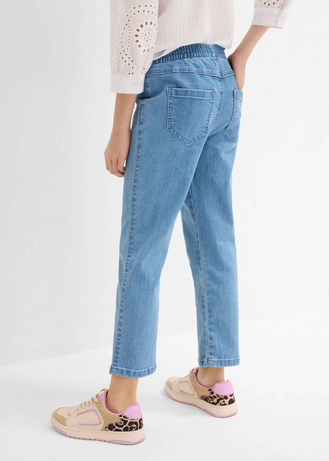 7/8 kalhoty bez zapínání, Mid Waist • světle modrý denim • bonprix obchod