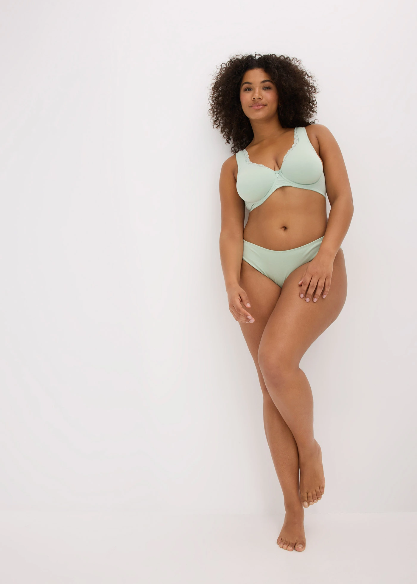 Slip met kant (set van 6) • wolwit+lichtrietgroen+bessensorbet plus size • bonprix online shop