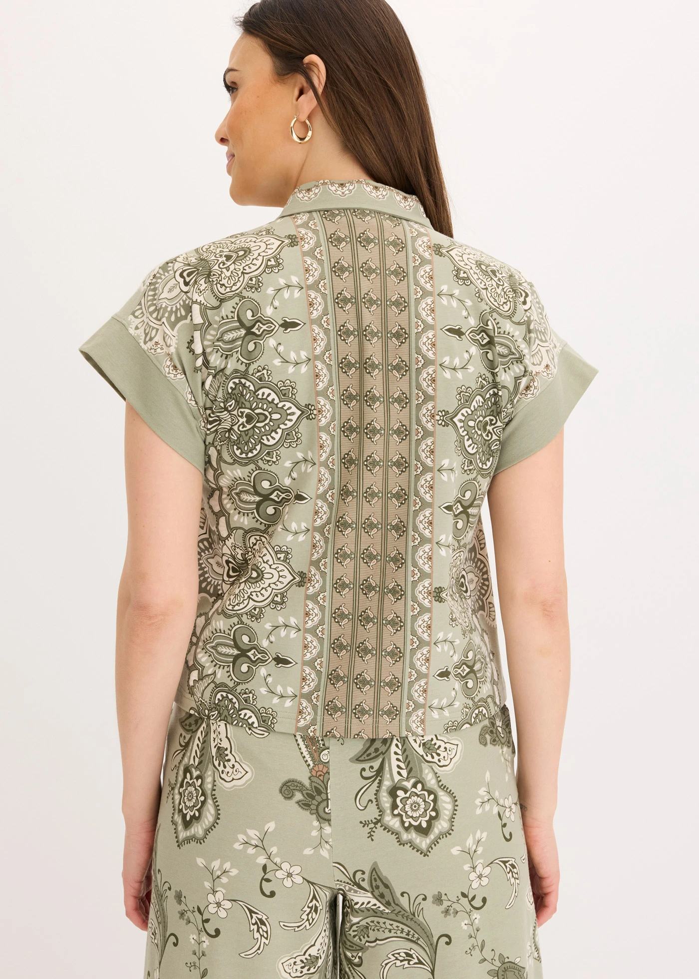 Oversize úpletová halenka • přírodní-tmavě olivová-velbloudí-olivová • bonprix obchod