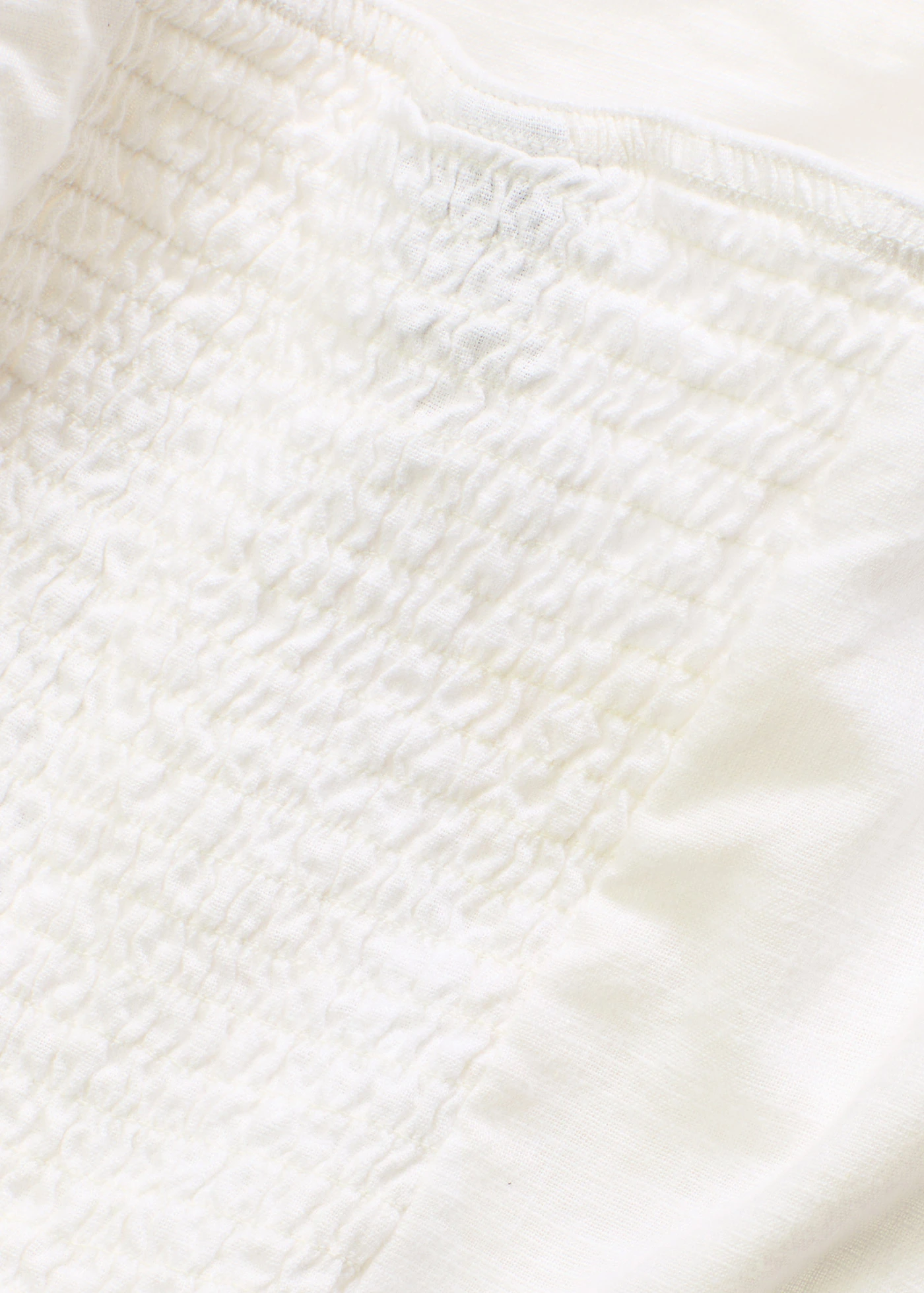 Blouse met pofmouwen en gesmokt detail • wolwit • bonprix online shop