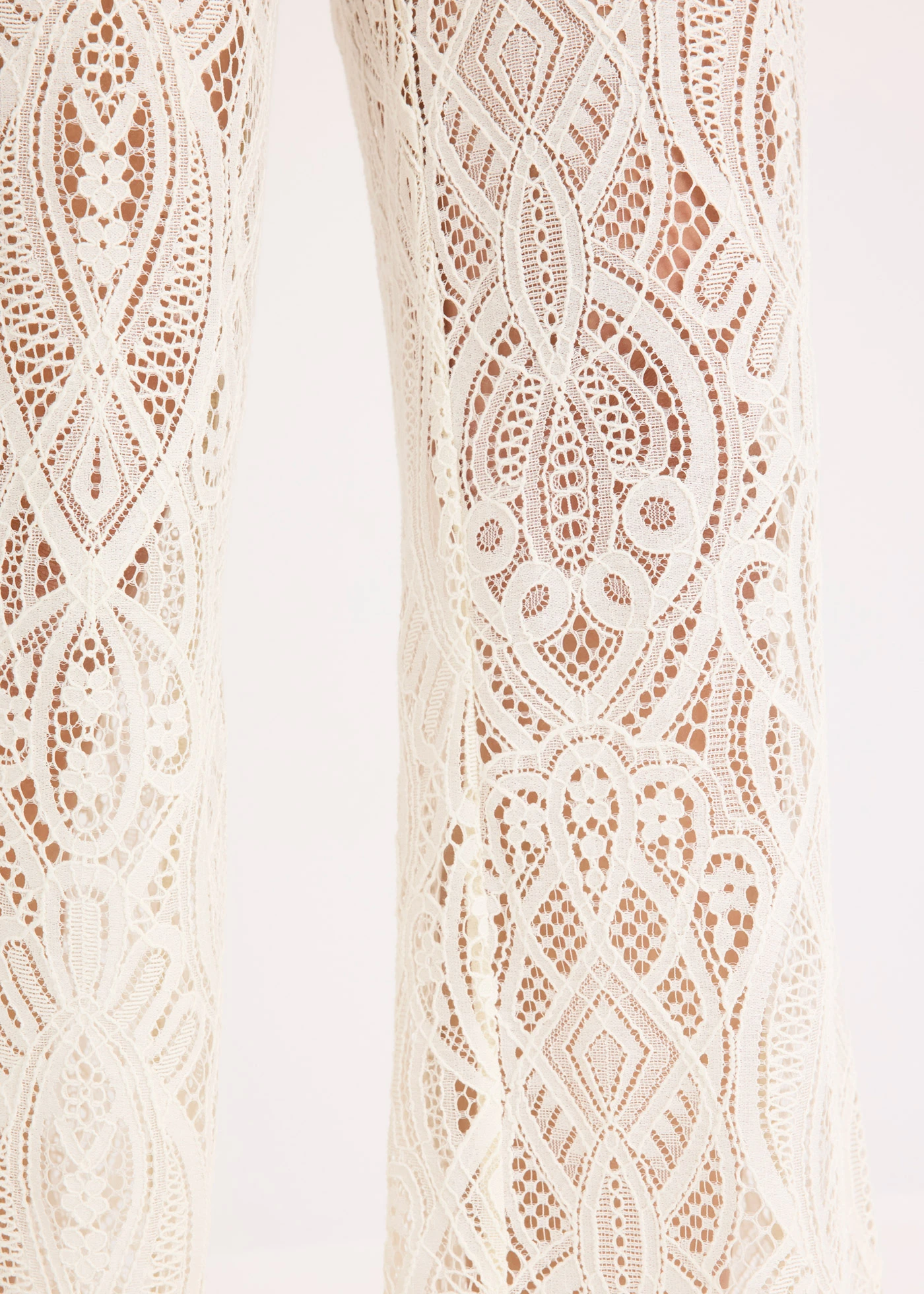 Kalhoty z krajky • krémová • bonprix obchod