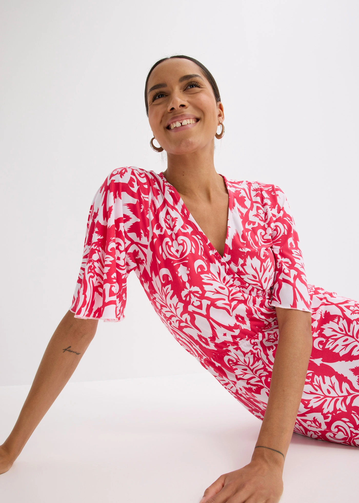 Dzsörzé ruha • pink/fehér • bonprix áruház