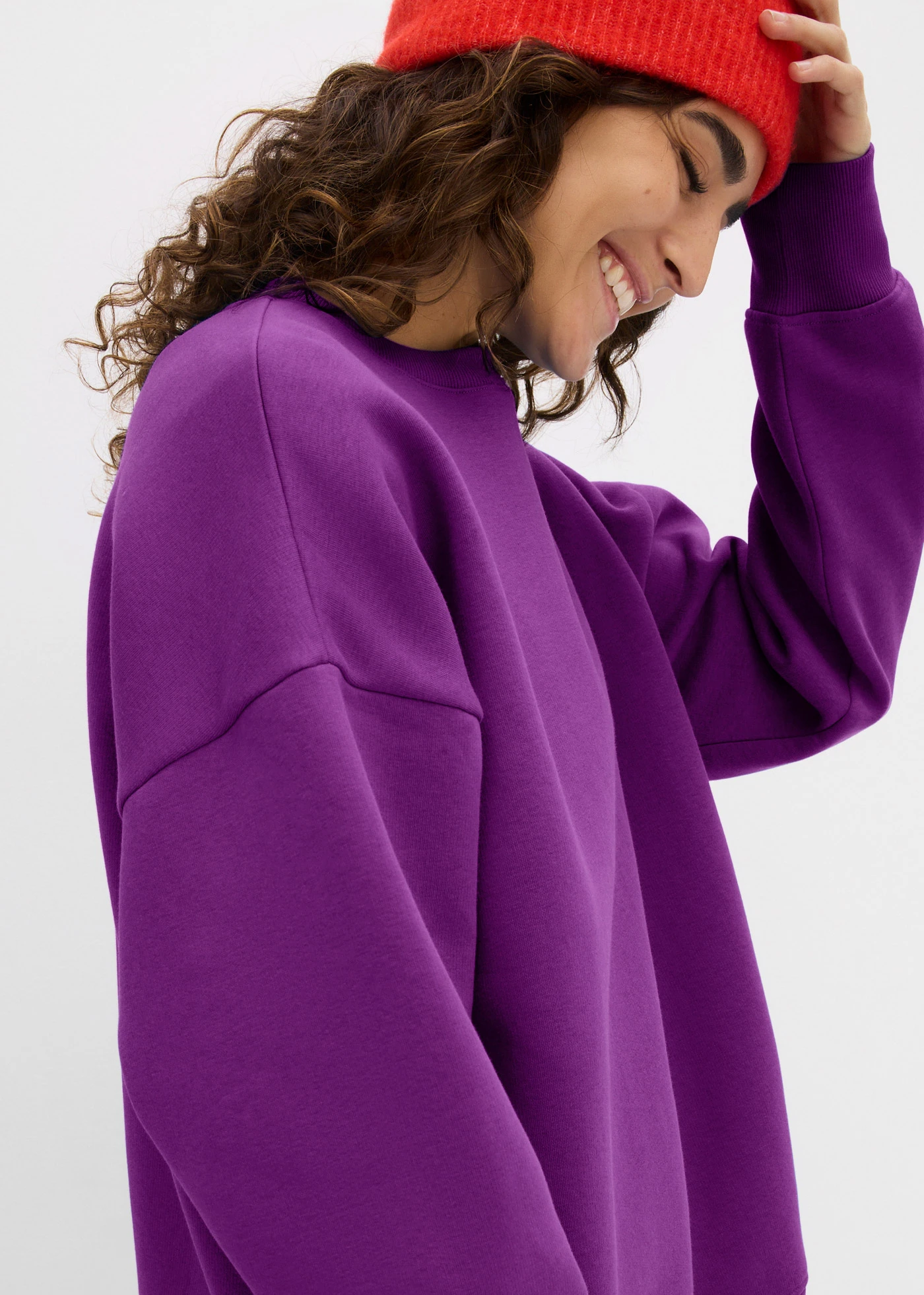 Oversize mikina • tmavofialová • obchod bonprix