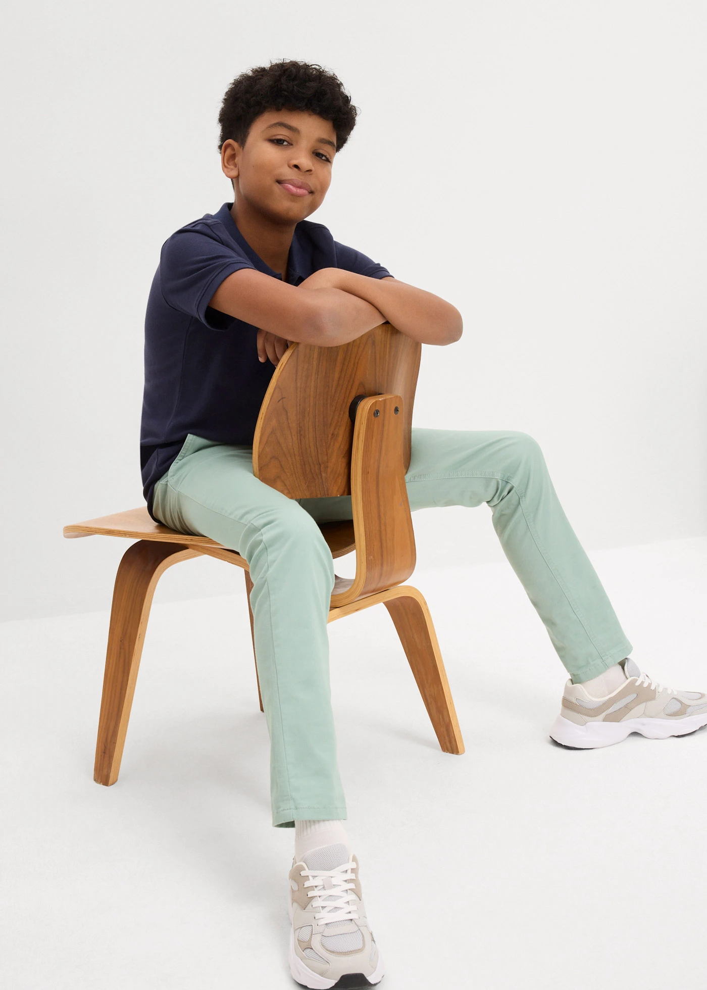 Chino kalhoty Slim Fit s nastavitelným pasem, Straight • pastelově zelená • bonprix obchod